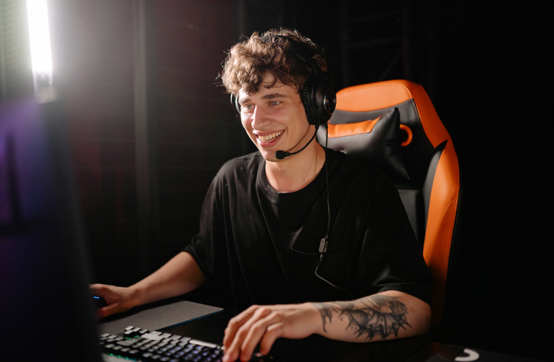 How Game Booster and FPS Booster Software Improve PC Gaming Performance